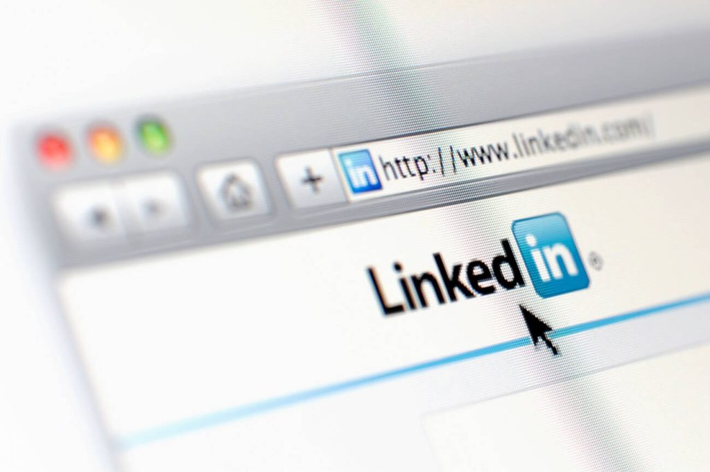9 Tips to Get More Out of LinkedIn’s Sales Navigator